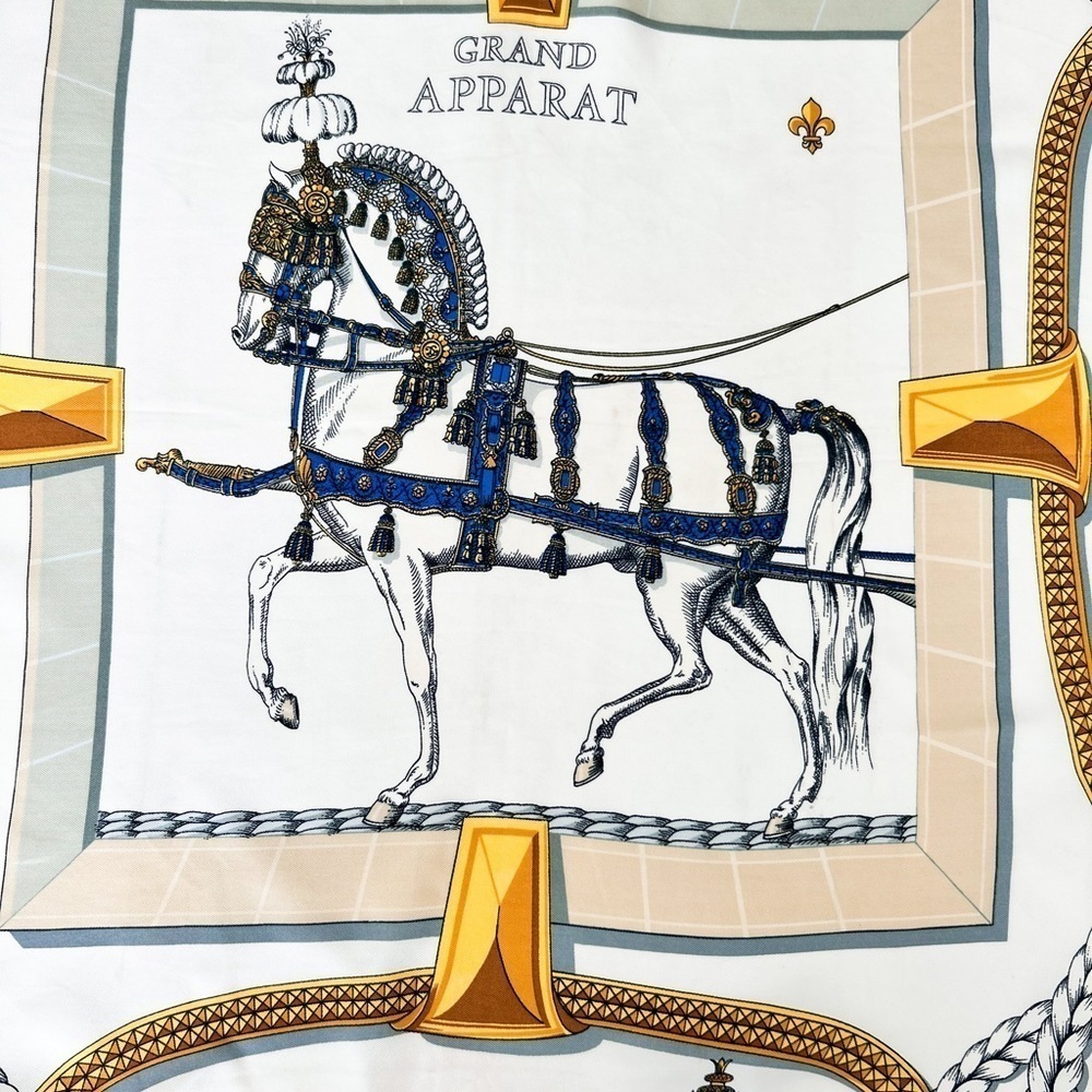 HERMES 100% silk scarf Carre 90 GRAND APPARAT Scarf Multicolor blue border - Picture 9 of 11